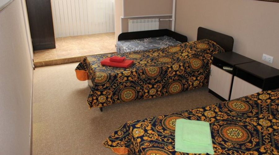 Большой Солнечный 2-местный (2 раздельные кровати)